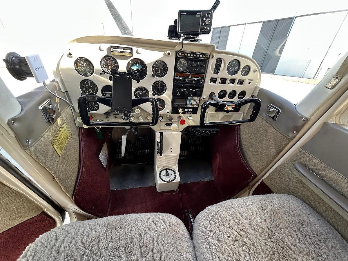 Used 1966 Cessna 172G