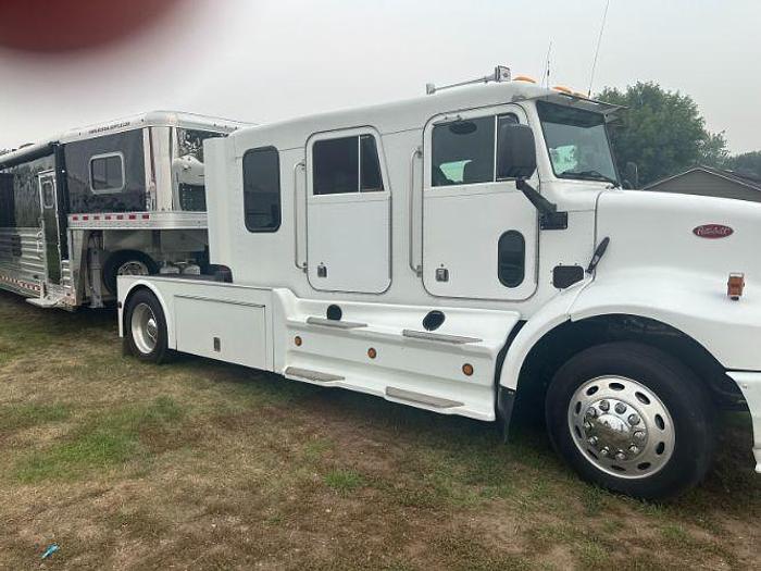 Used 2000 Peterbilt 330 Business Class Custom Schwalb Stretch Hauler