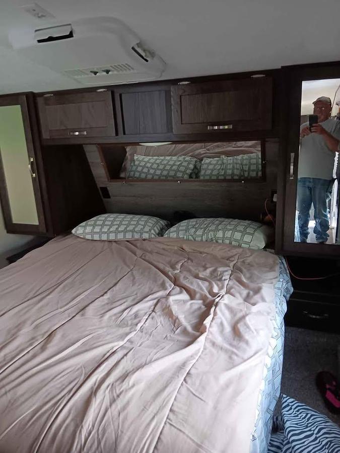 Used 2020 Keystone Springdale 253FWRE Fifth Wheel