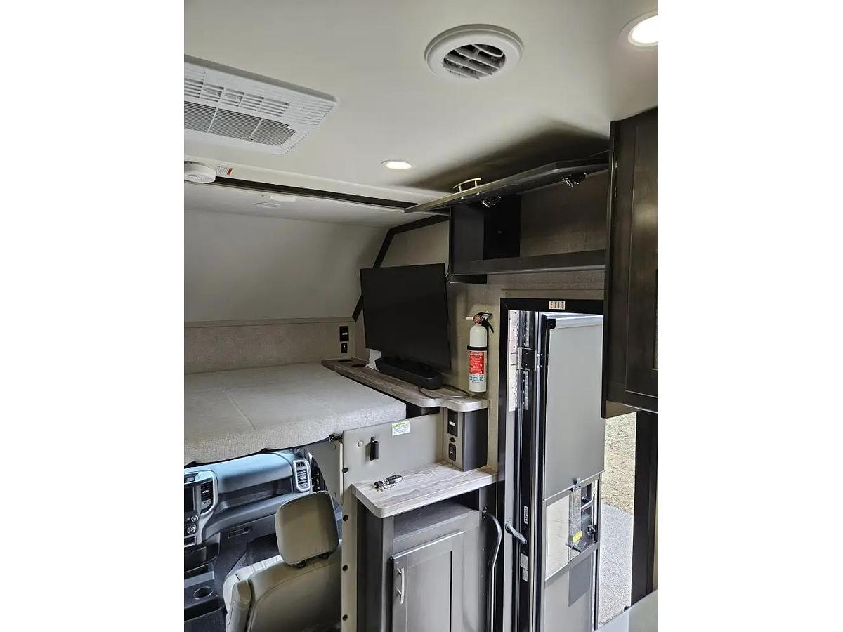 Used 2022 Dynamax Isata 5 30FW