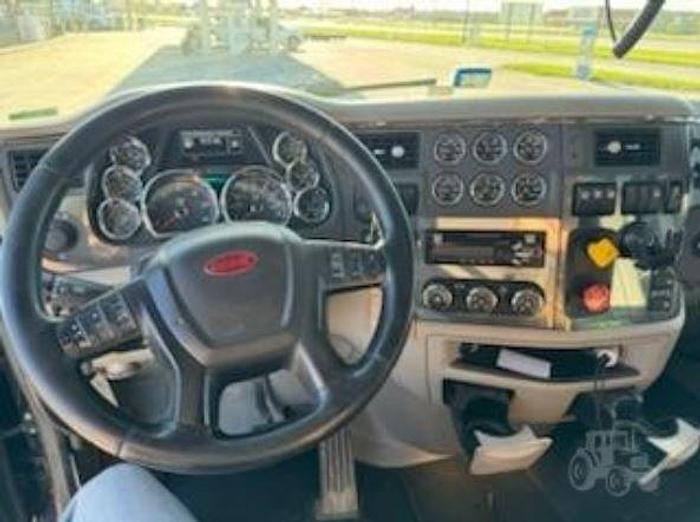 Used 2019 Peterbilt 579