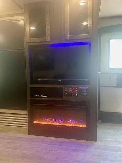 Used 2021 Crossroads Cruiser Aire 27RBS