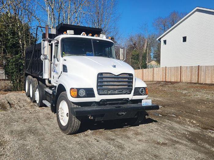 Used 2007 Mack Granite Dump Truck