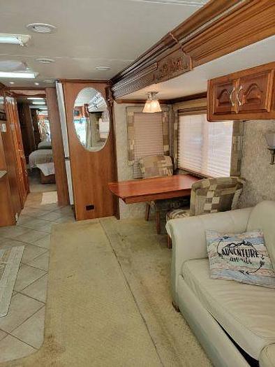 Used 2005 Coachmen Sports Coach Elite