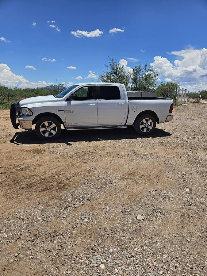 Used 2017 RAM 1500 SLT Crew Cab 4X4