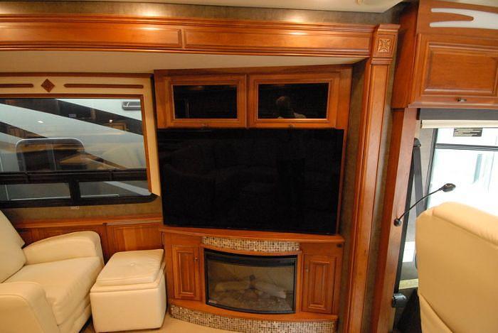 Used 2015 Winnebago Ellipse 42QD