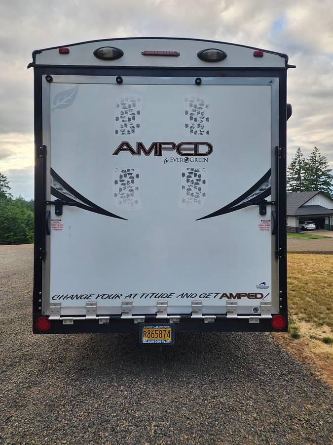 Used 2014 Evergreen Amped M28FS Toyhauler
