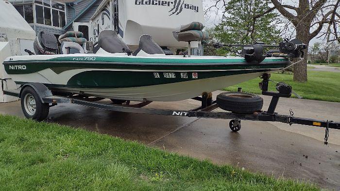 Used 2004 Nitro Tracker Marine NX750 DC Bass Boat