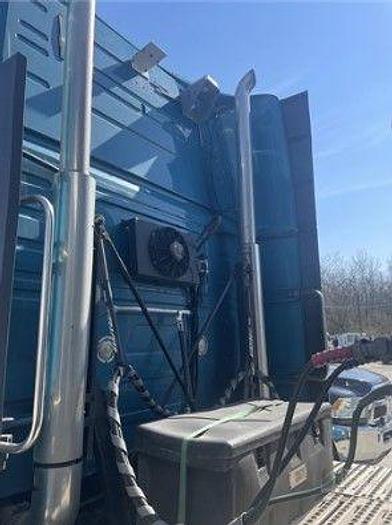 Used 2013 Volvo VNL64T780