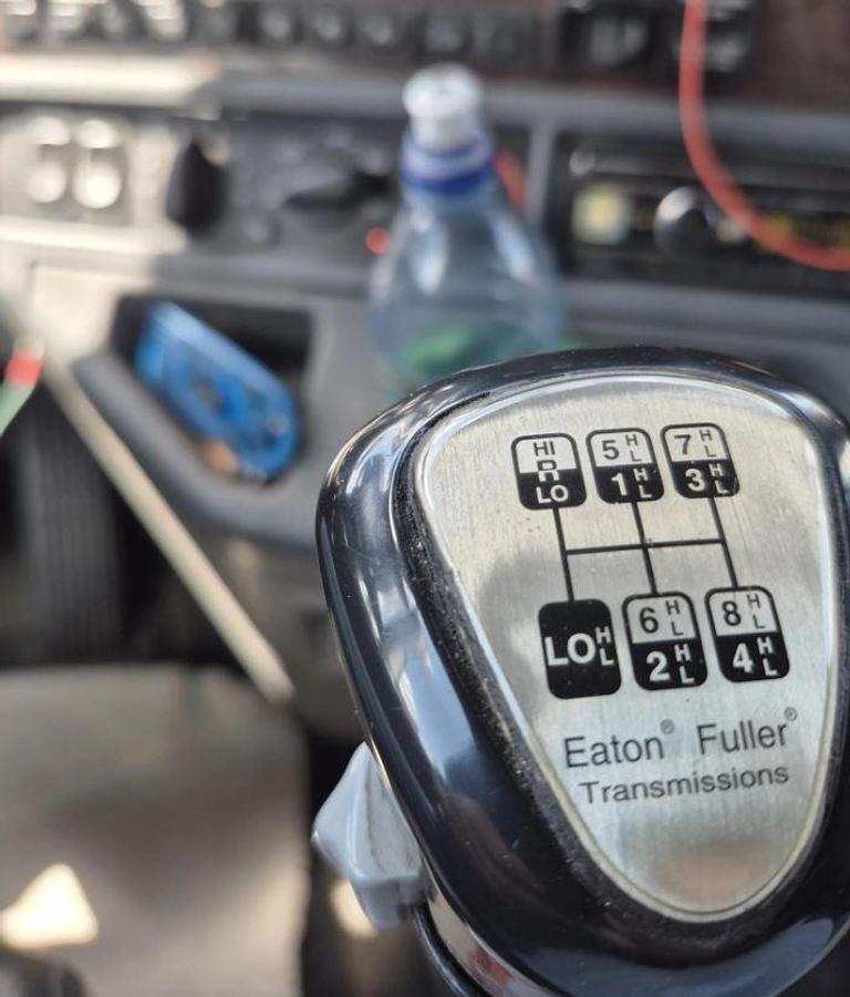 Used 2005 Freightliner Coronado 132 Sleeper Semi Truck