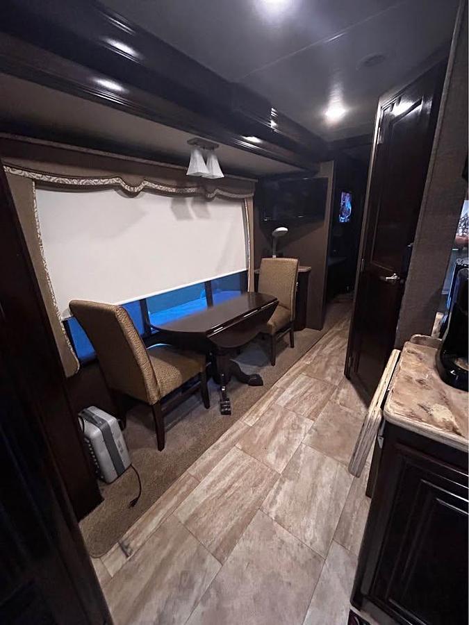Used 2016 Thor Motor Coach 37KT