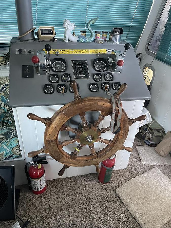 Used 1976 Sea Master House Boat