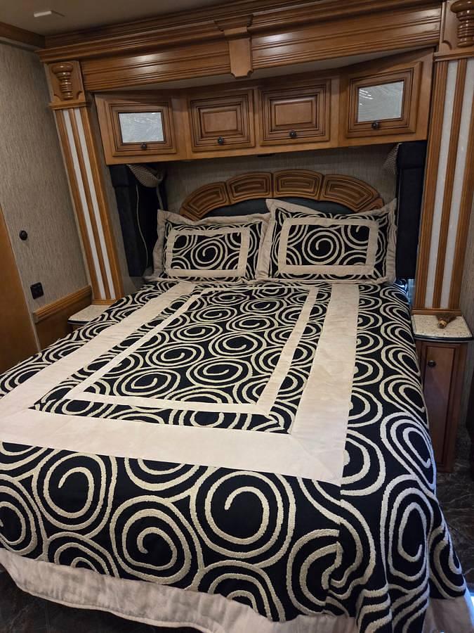 Used 2015 Newmar Dutch Star 3736