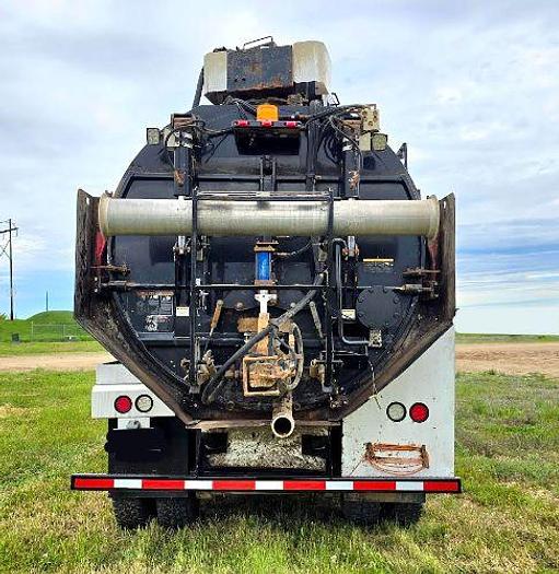 Used 2015 Vactor HXX Vacuum Truck with Cold Weather Package