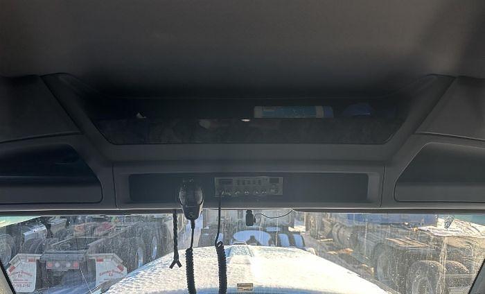 Used 2023 KENWORTH W990