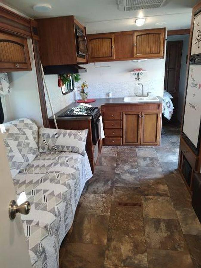 Used 2013 Jayco Jay Feather Ultra Lite 24T Travel Trailer