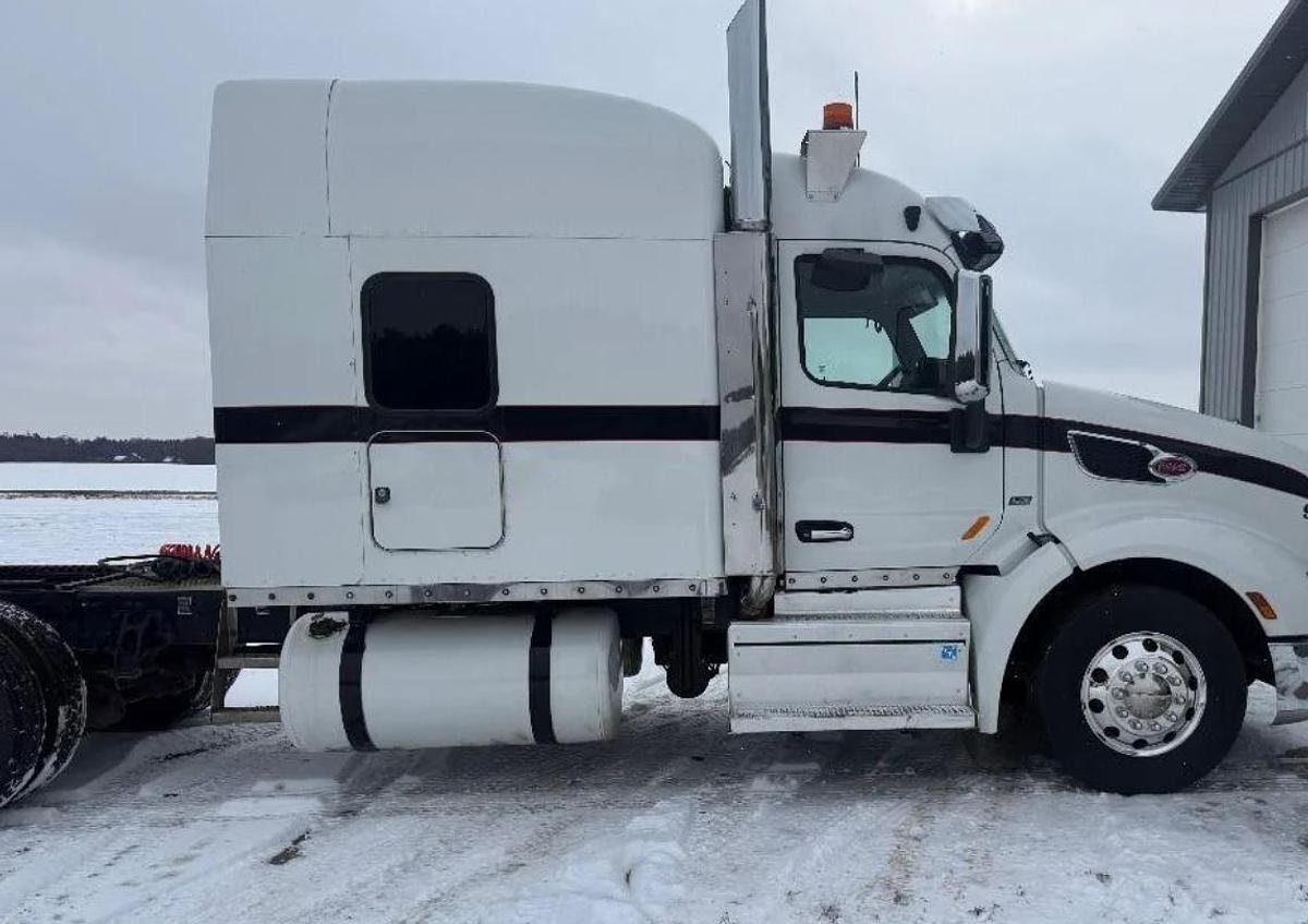 Used 2020 Peterbilt 579