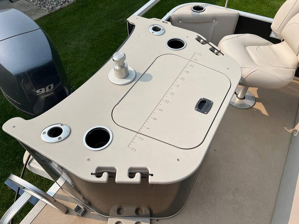 Used 2014 Bennington 22 SSX Pontoon