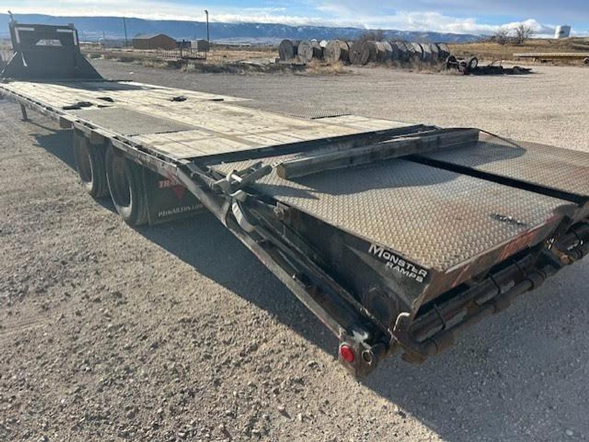 Used 2022 PJ 35Ft Gooseneck Dovetail Flatbed Trailer