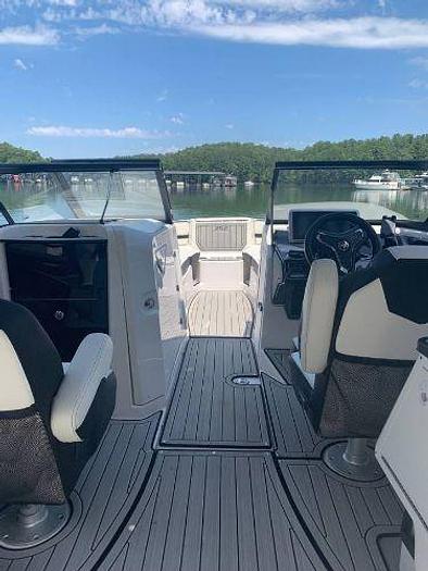 Used 2024 Yamaha 252SD