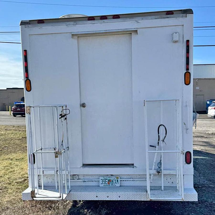 Used 2000 Chevrolet Express Food Truck