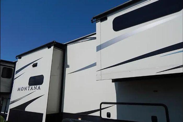 Used 2021 Keystone Montana 3761FL