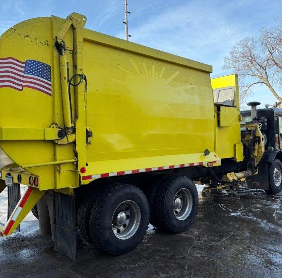 Used 2013 Peterbilt 320 Refuse Truck