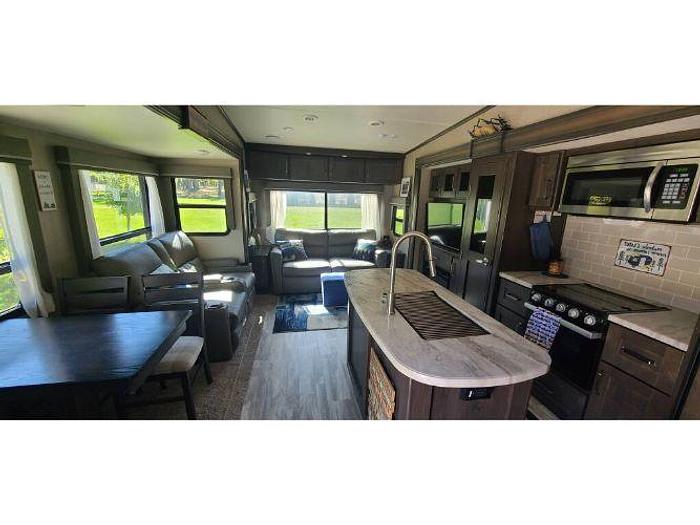 Used 2021 Grand Design Reflection 150 Series 295RL