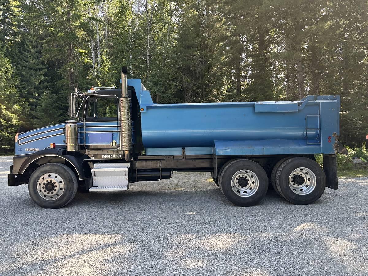 Used 1995 Kenworth T800 Dump Truck