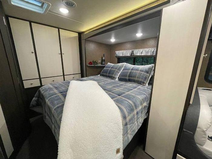 Used 2017 Coachmen Prism Elite 24EF