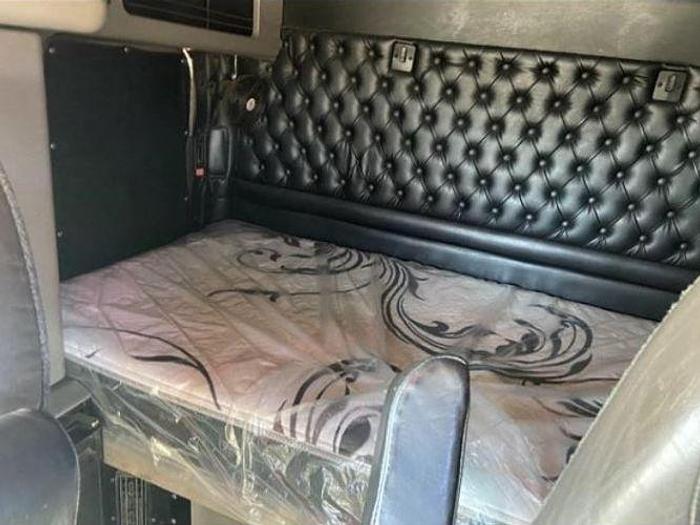 Used 2017 KENWORTH W900L