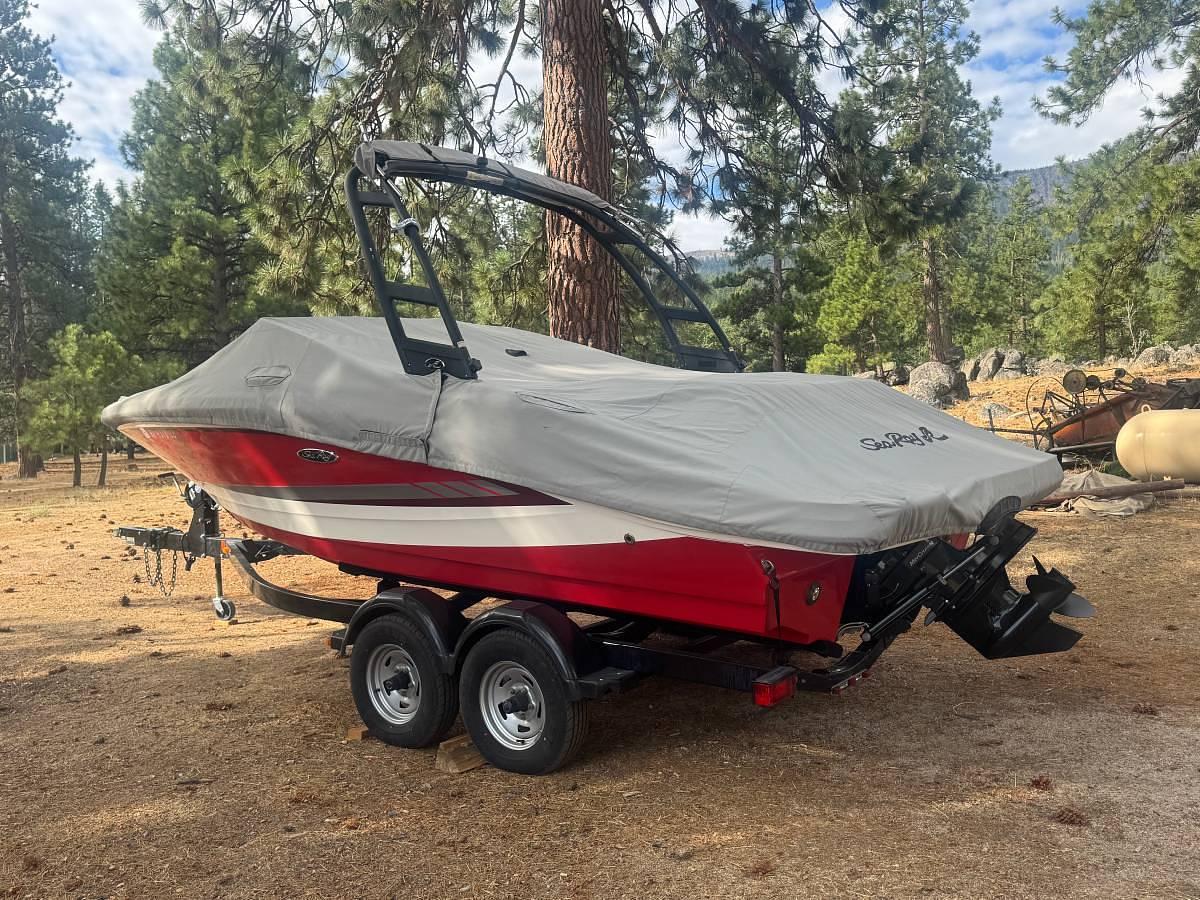 Used 2016 Sea Ray SPX 19