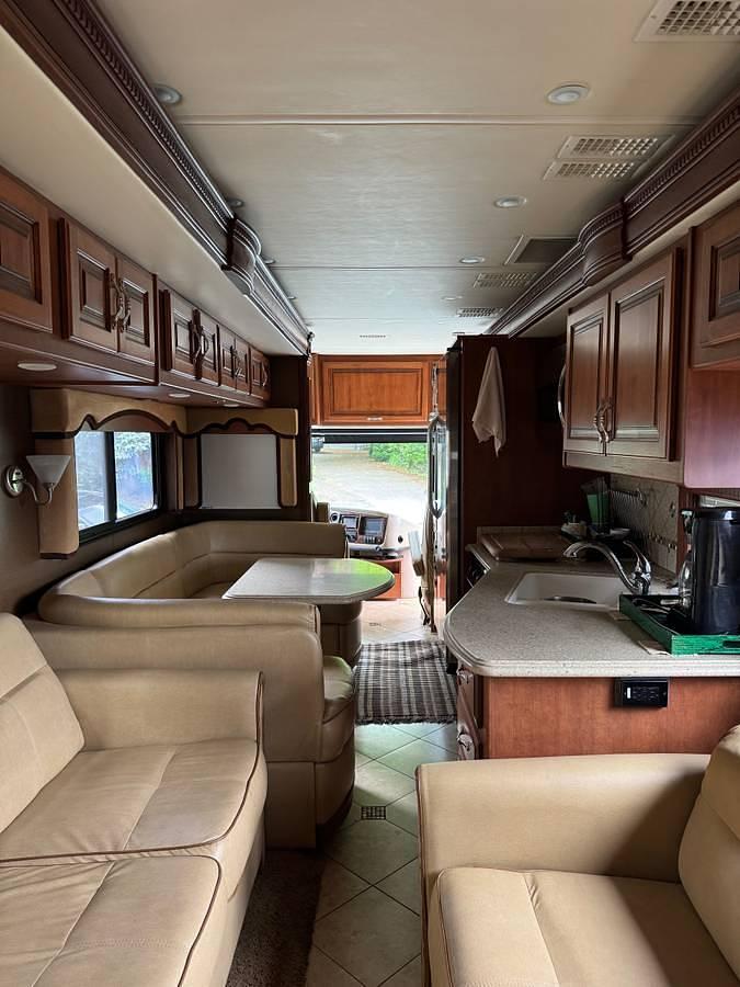 Used 2012 Fleetwood Discovery 40X Class A Diesel Motorhome