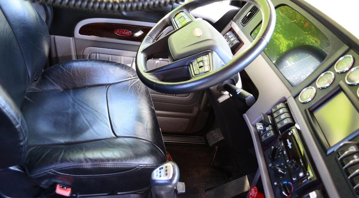 Used 2024 PETERBILT 389 Day Cab