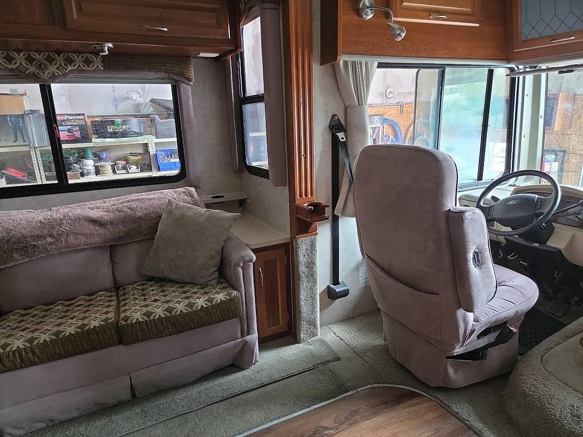 Used 2007 Fleetwood Bounder