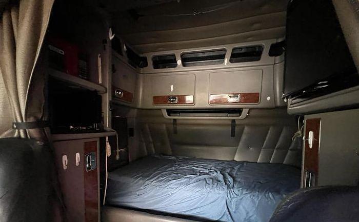 Used 2005 Peterbilt 379 EXHD