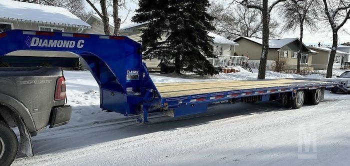 Used 2023 DIAMOND C FMAX 216