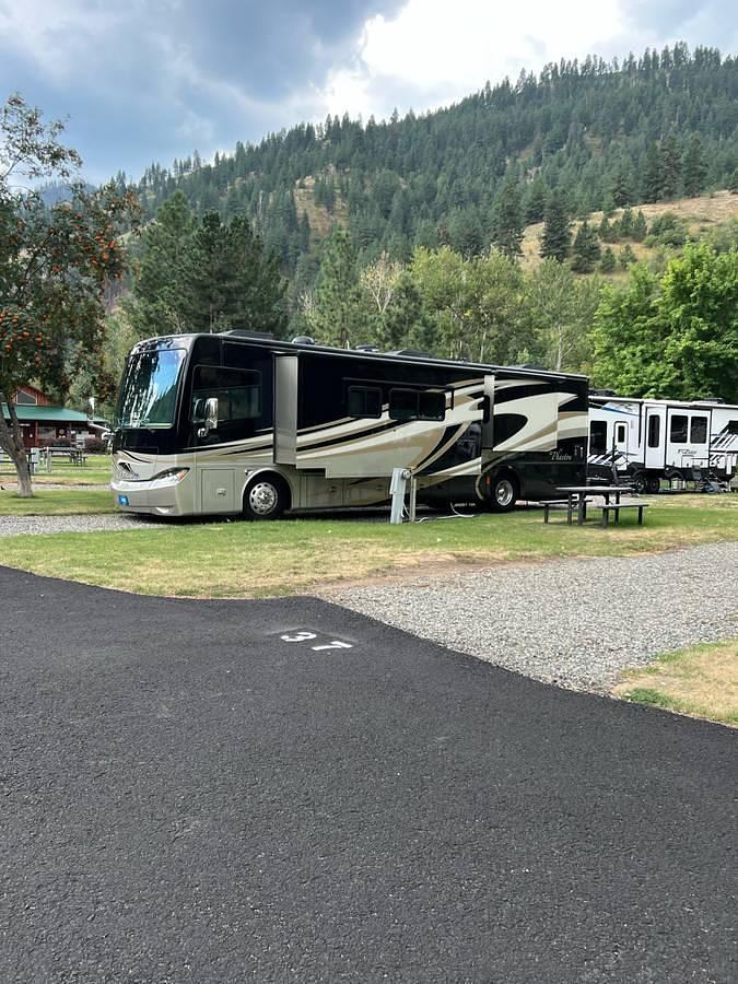 Used 2013 Tiffin Motorhome Phaeton 40QBH Class A Motorhome