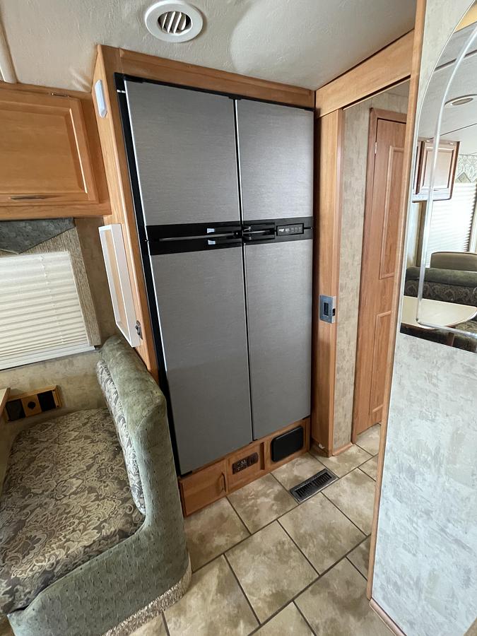Used 2007 Winnebago Journey 34h