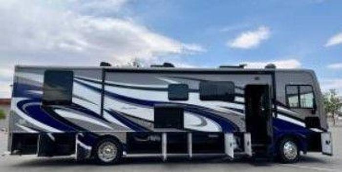 Used 2017 Fleetwood Pace Arrow 35MHave contracted with eBay Motors Dealer and financing, transportation & maintenance options are now available.Just installed (Approx $2,500-$3,000) brand new Ironman tires (all 6) on the RV  36 FT, 2017 Fleetwood Pace ...