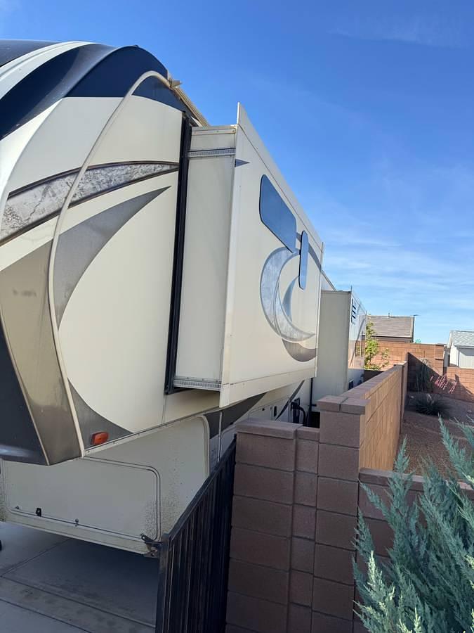 Used 2018 Grand Design Solitude ST384GK