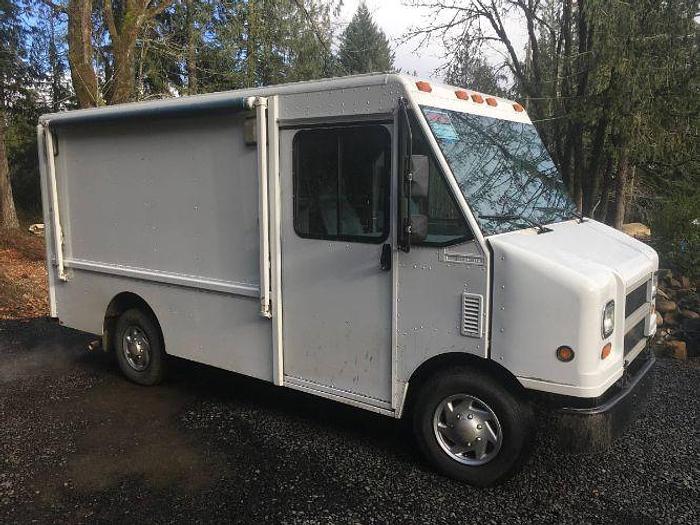Used 2004 Ford E-350 Step Van Utilimaster