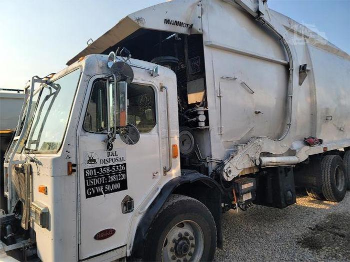 Used 2006 Peterbilt 320 Garbage Truck