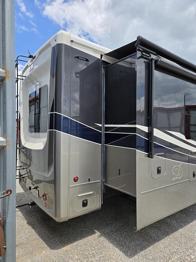 Used 2022 DRV Elite Suite 41RKSB4 Fifth Wheel