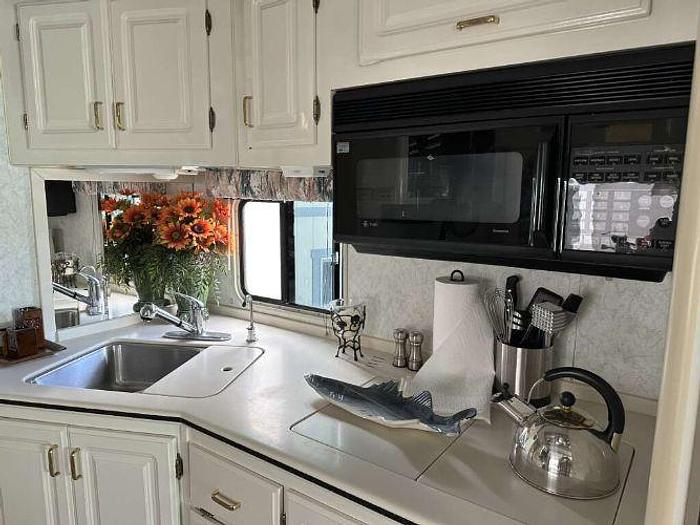 Used 1996 Gulf Stream Tourmaster 39 Ft Diesel Pusher