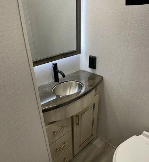 Used 2021 Alliance RV Paradigm 370FB