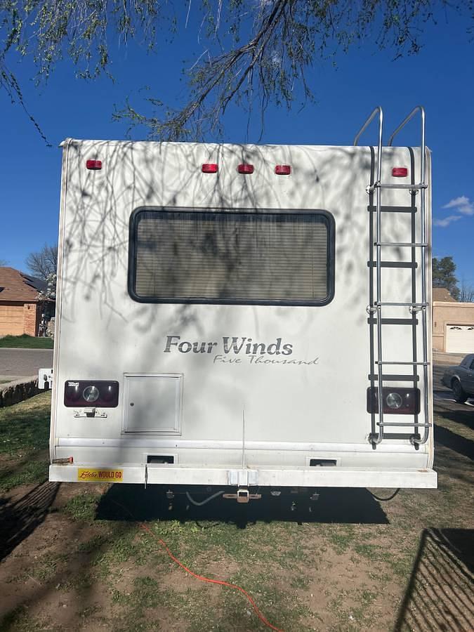 Used 2006 Chevrolet Four Winds 5000 Class C Motorhome