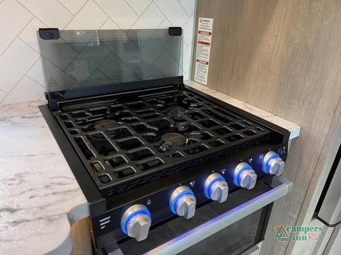 Used 2021 Grand Design Momentum 21G