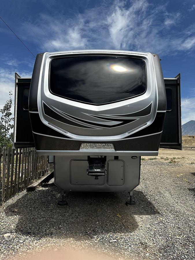 Used 2022 Keystone Montana Legacy 3761FL Fifth Wheel