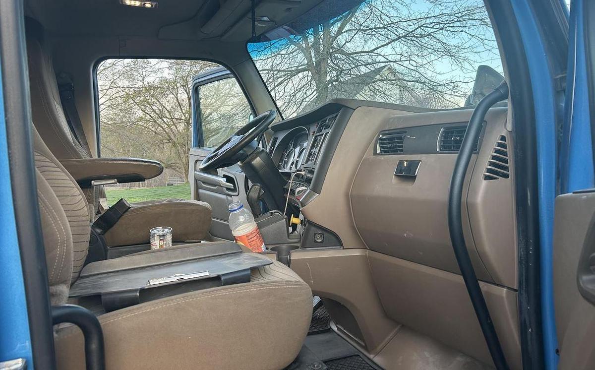 Used 2018 Kenworth T880 Dump Truck